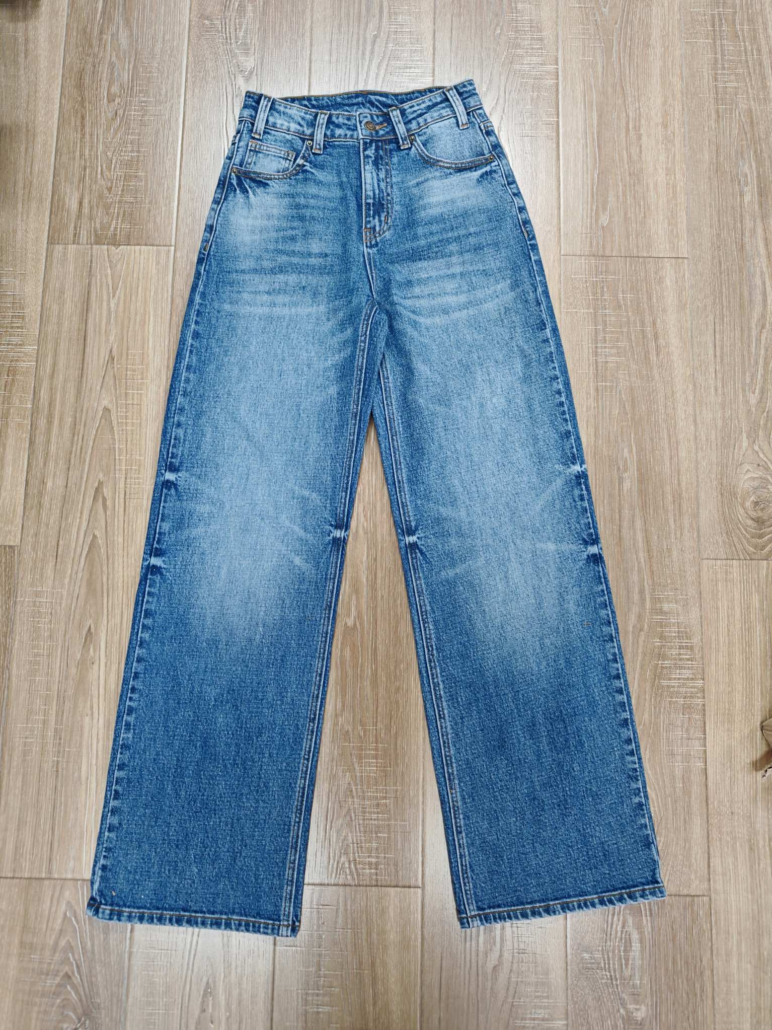Wide Leg Jeans