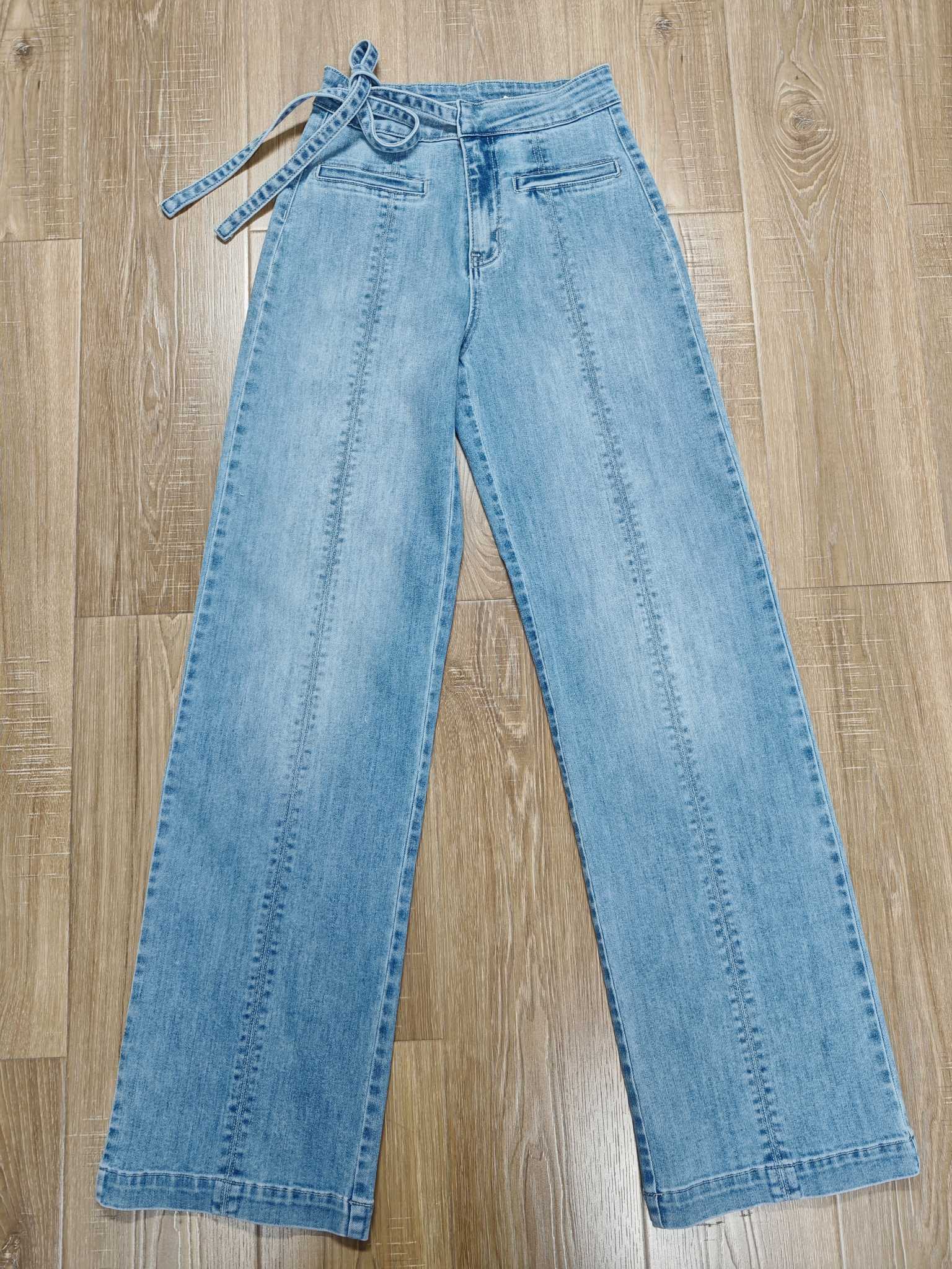 straight jeans